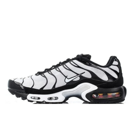 Nike Air Max Plus "Panda"