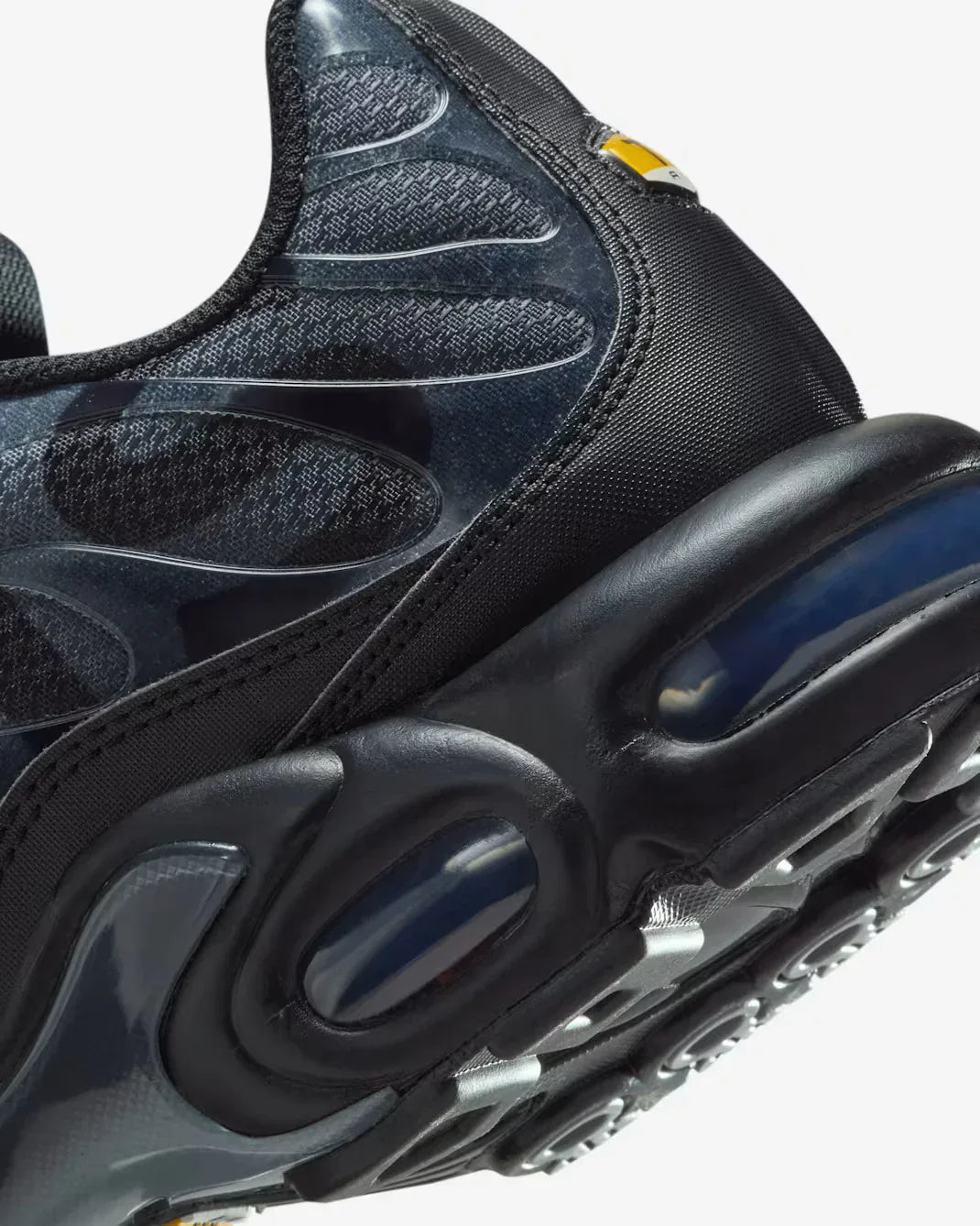 Nike Air Max Plus TN Paris Saint-Germain Grey