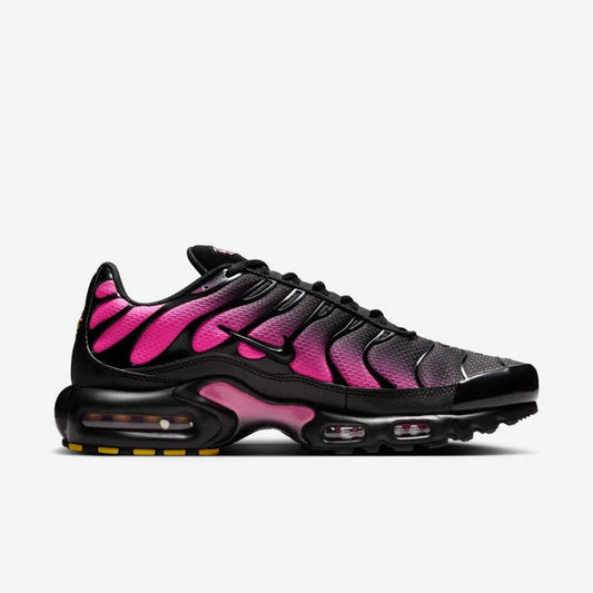 Nike Air Max Plus 'Black Hyper Pink'