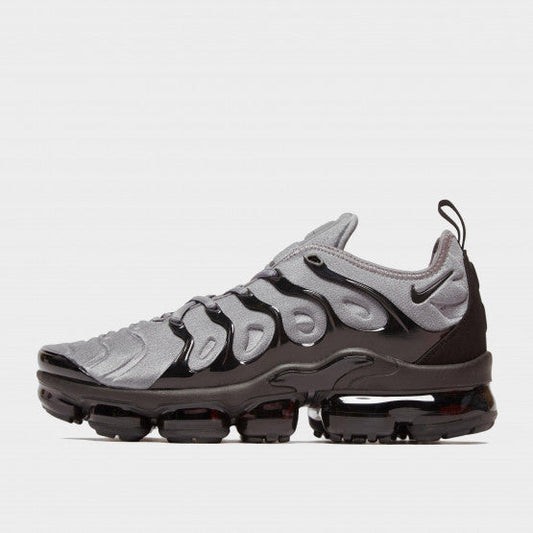 Nike Air Vapormax Plus Grey